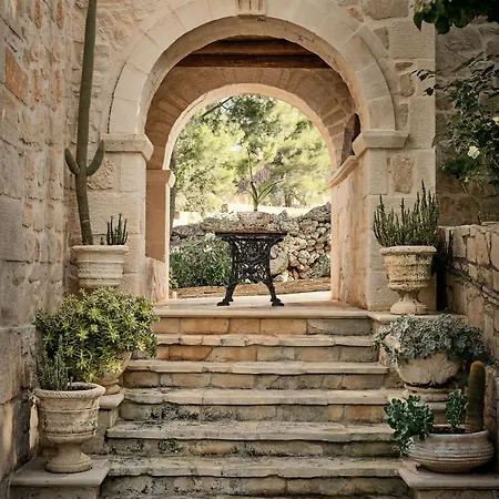 Nobelos Seaside Hotel 4*