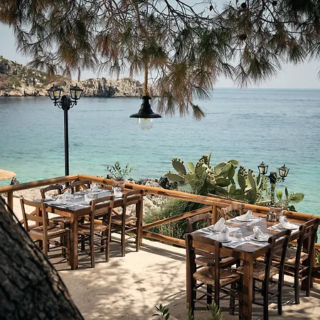 Hotel Nobelos Seaside 4*