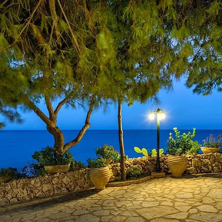 Nobelos Seaside 3*