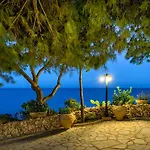 Nobelos Seaside 4*