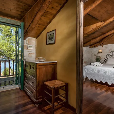 Nobelos Seaside Szálloda 4*