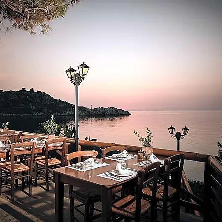Nobelos Seaside Hotel 4*