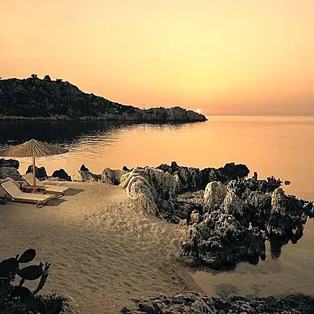 Hotel Nobelos Seaside 4*