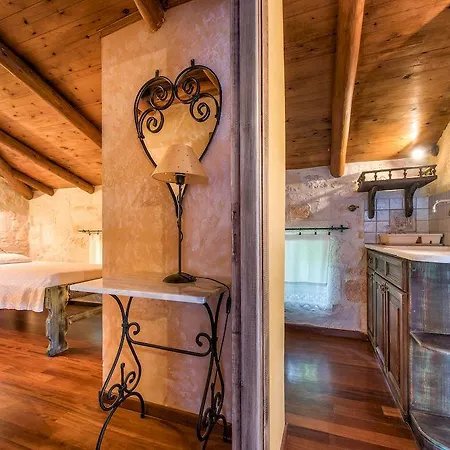 Nobelos Seaside Szálloda 4*