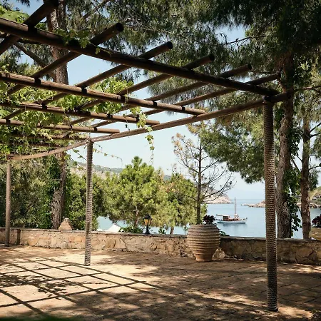 Nobelos Seaside Szálloda 4*