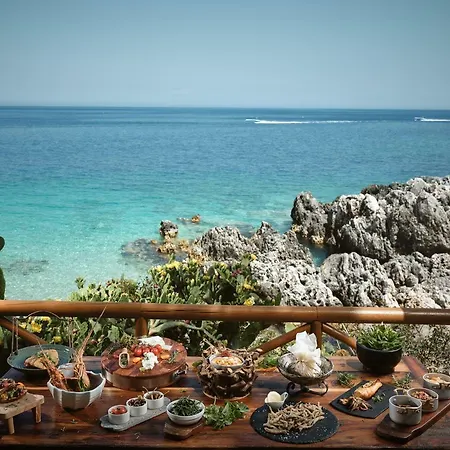 Szálloda Nobelos Seaside 4*