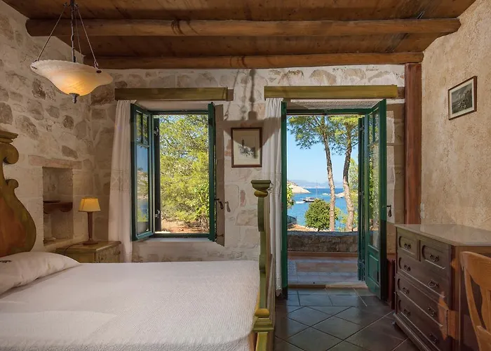 Nobelos Seaside Hotel 4*