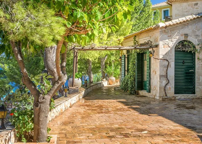 Hotel Nobelos Seaside 4*