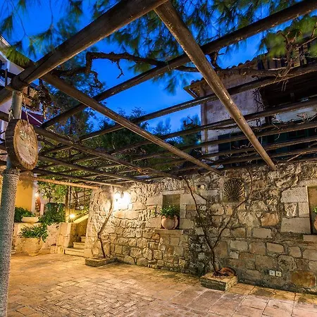 Nobelos Seaside Hotel